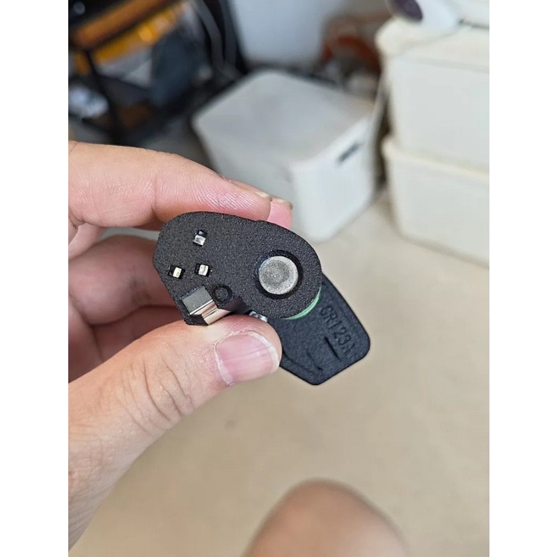 3D Printing Nylon - Pegangan Tempat Baterai, Klip Baterai, Bahan